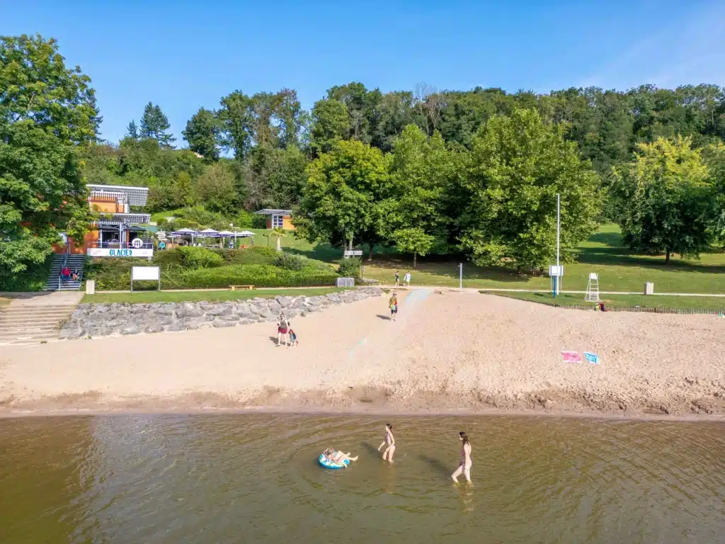 - 044 Camping Haute Marne La Liez Ciela Village Drone Lakeside - Camping de la Liez